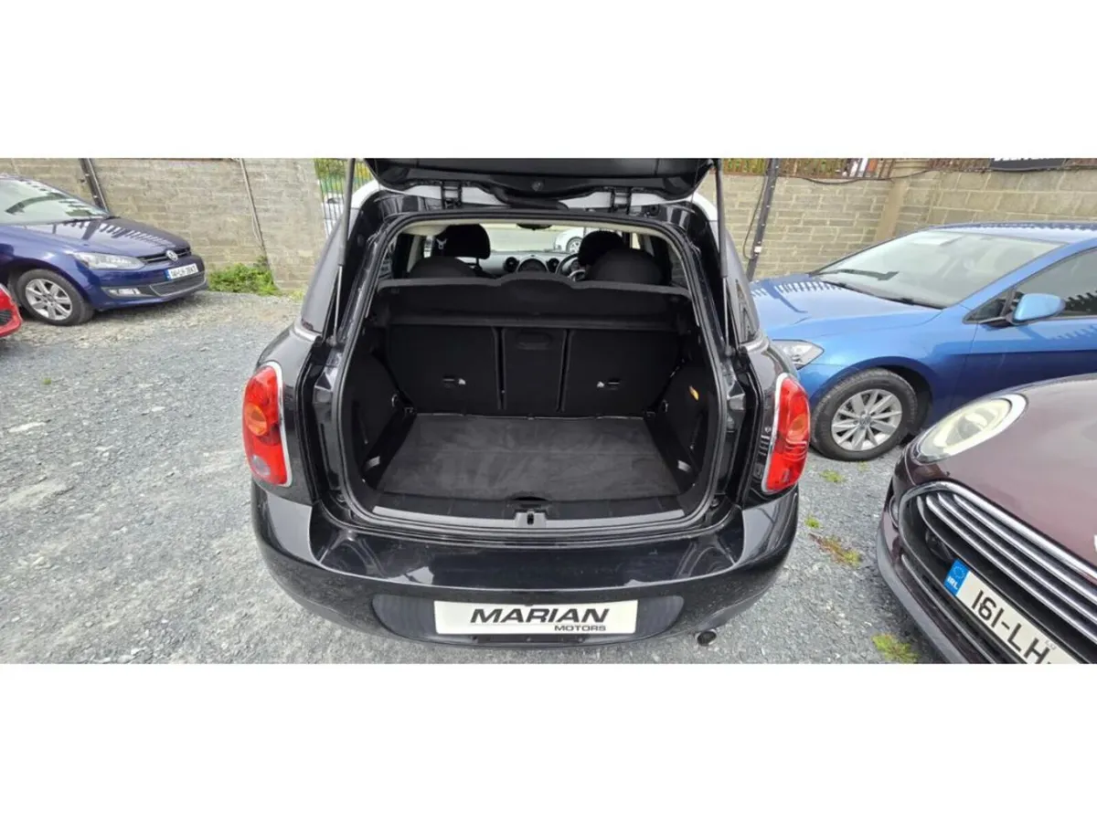 Mini Cooper Hatchback, Diesel, 2015, Black