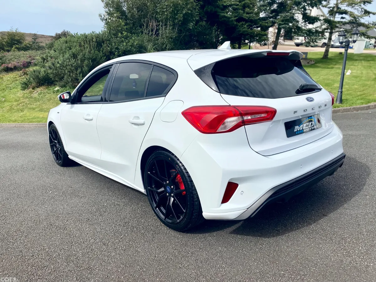 Ford Focus Hatchback, Diesel, 2019, White
