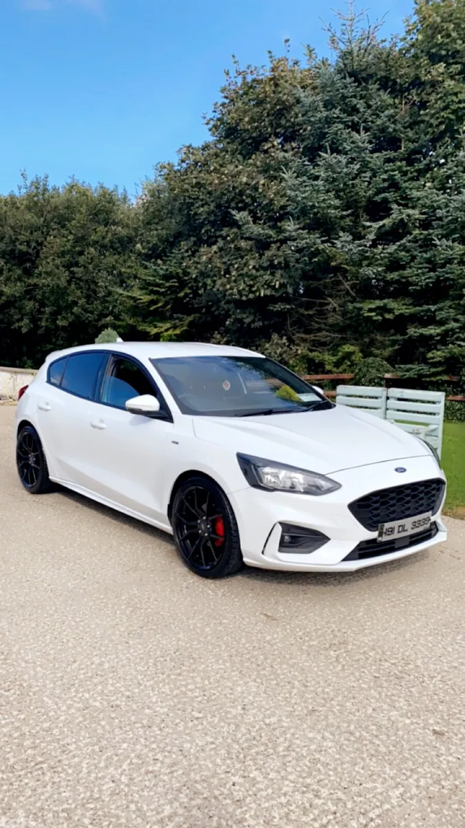 Ford Focus Hatchback, Diesel, 2019, White