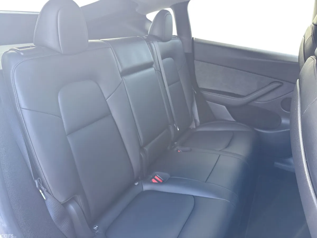 Tesla Model Y MPV, Electric, 2024, White