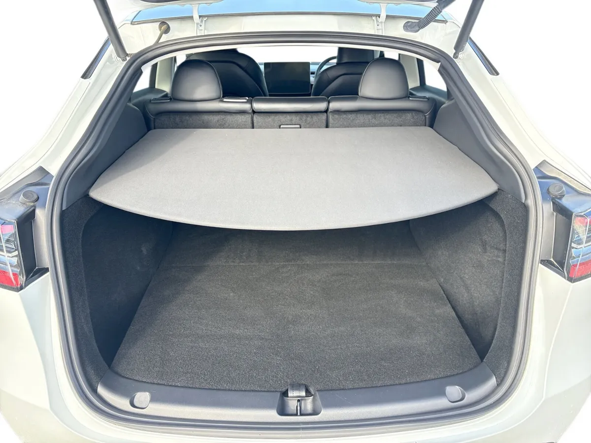 Tesla Model Y MPV, Electric, 2024, White