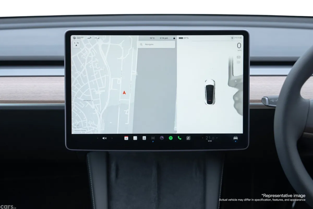 Tesla Model Y MPV, Electric, 2024, White