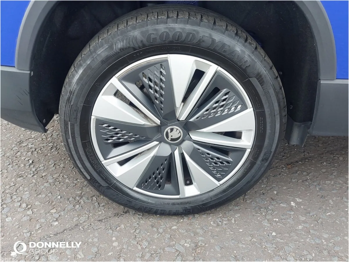 Skoda Karoq Estate, Petrol, 2023, Blue