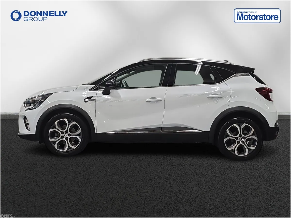Renault Captur Hatchback, Petrol Hybrid, 2023, White