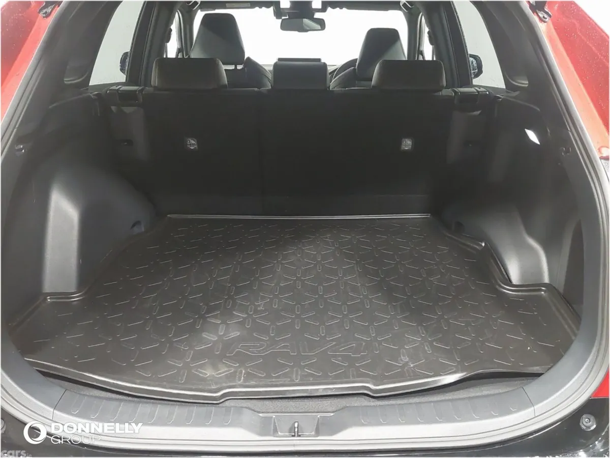 Toyota RAV4 SUV, Petrol Hybrid, 2022, Red