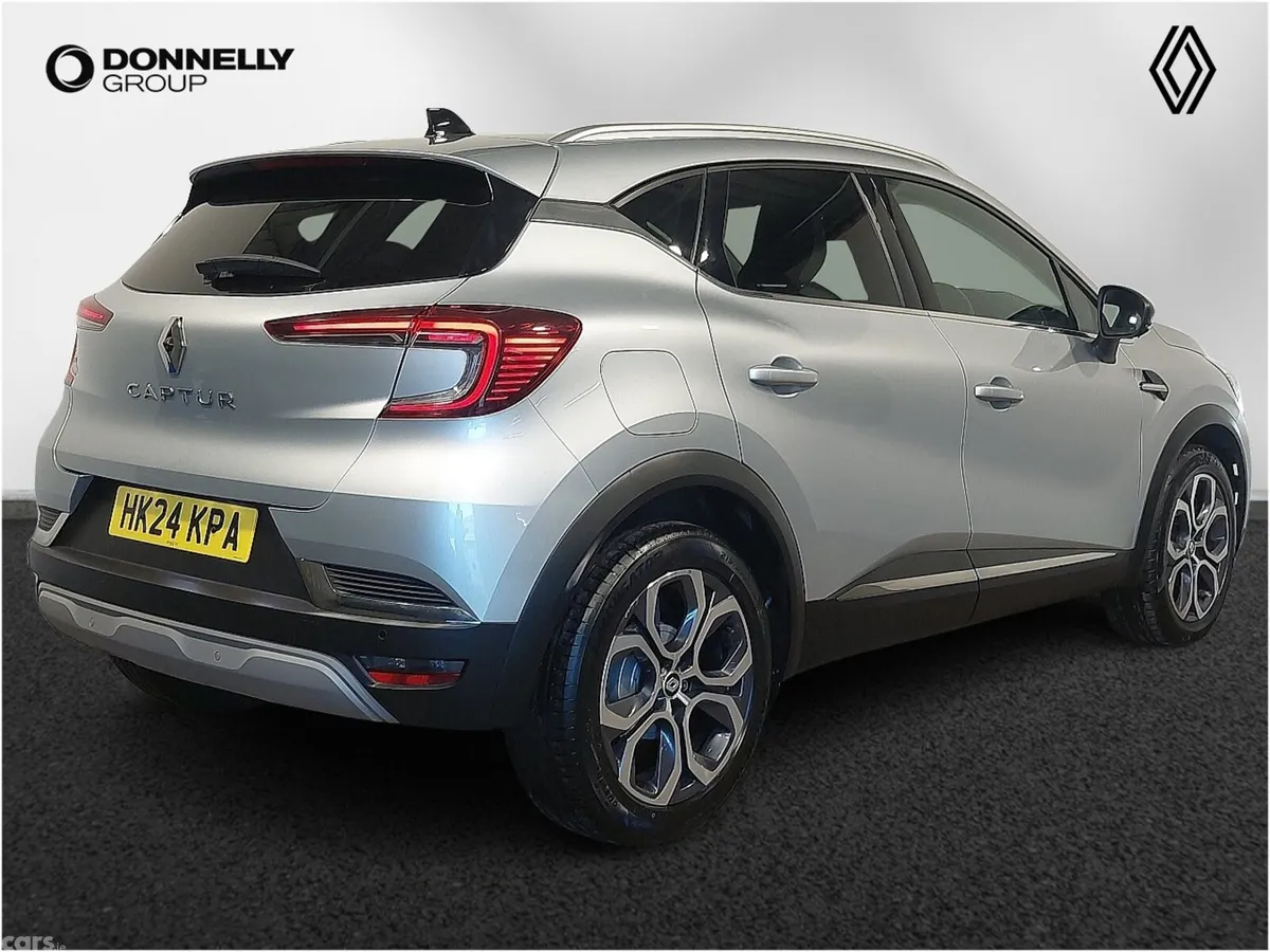 Renault Captur Hatchback, Petrol, 2024, Grey