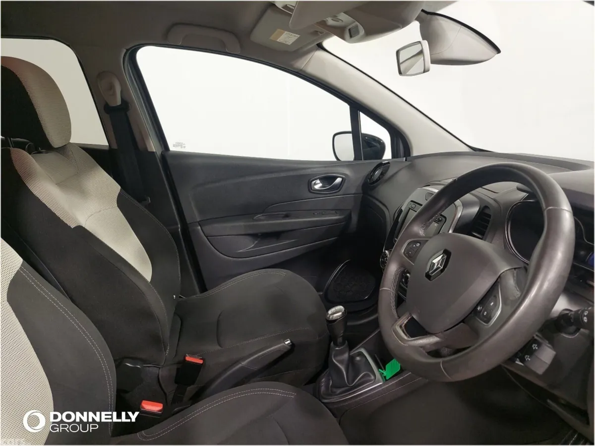 Renault Captur Hatchback, Petrol, 2020, Grey