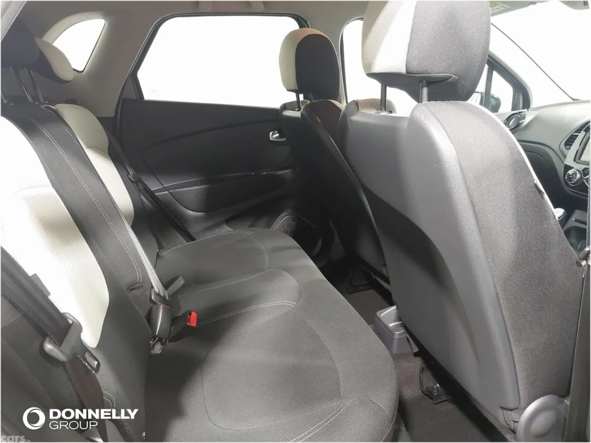 Renault Captur Hatchback, Petrol, 2020, Grey