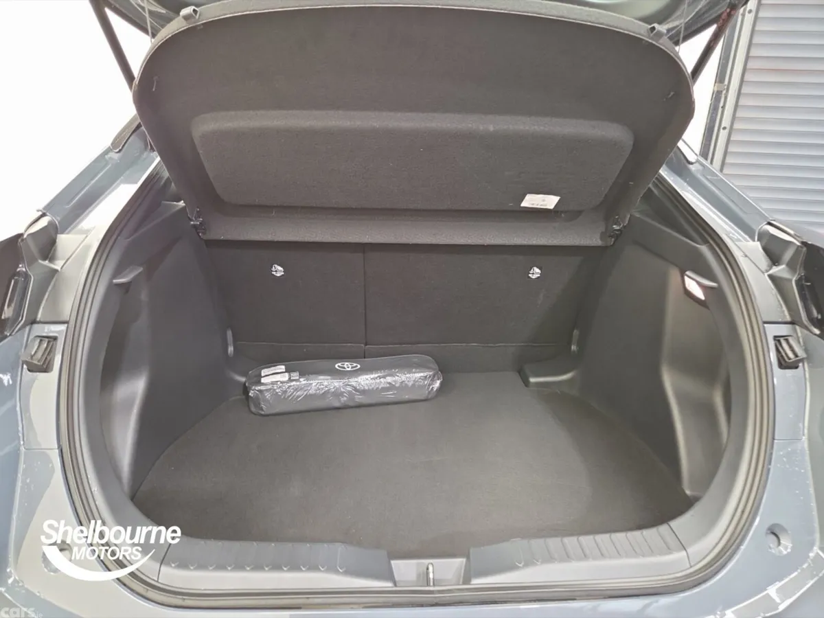 Toyota C-HR Hatchback, Petrol Hybrid, 2026, Grey