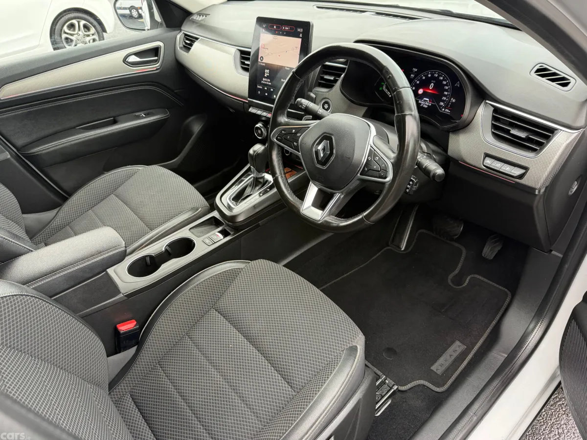 Renault Arkana Hatchback, Petrol, 2021, White