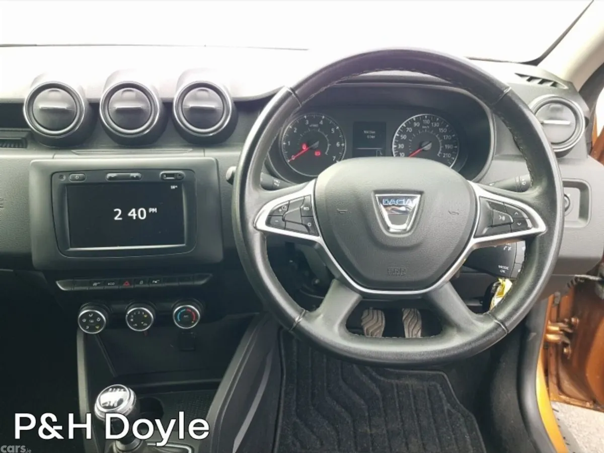 Dacia Duster SUV, Diesel, 2019, Orange