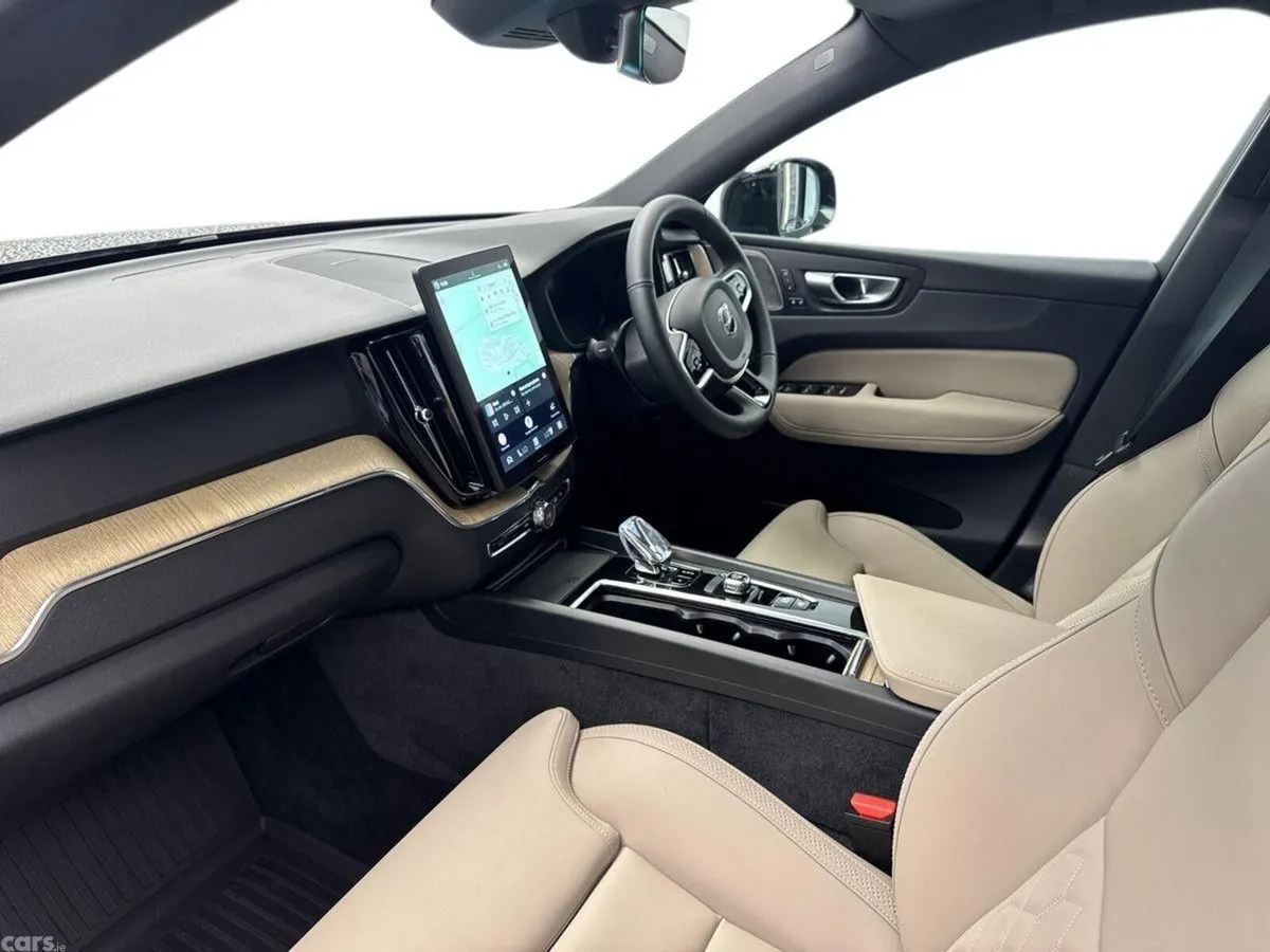 Volvo XC60 SUV, Petrol Plug-in Hybrid, 2025, Red