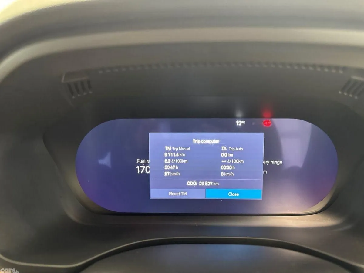 Volvo XC60 SUV, Petrol Plug-in Hybrid, 2025, Red