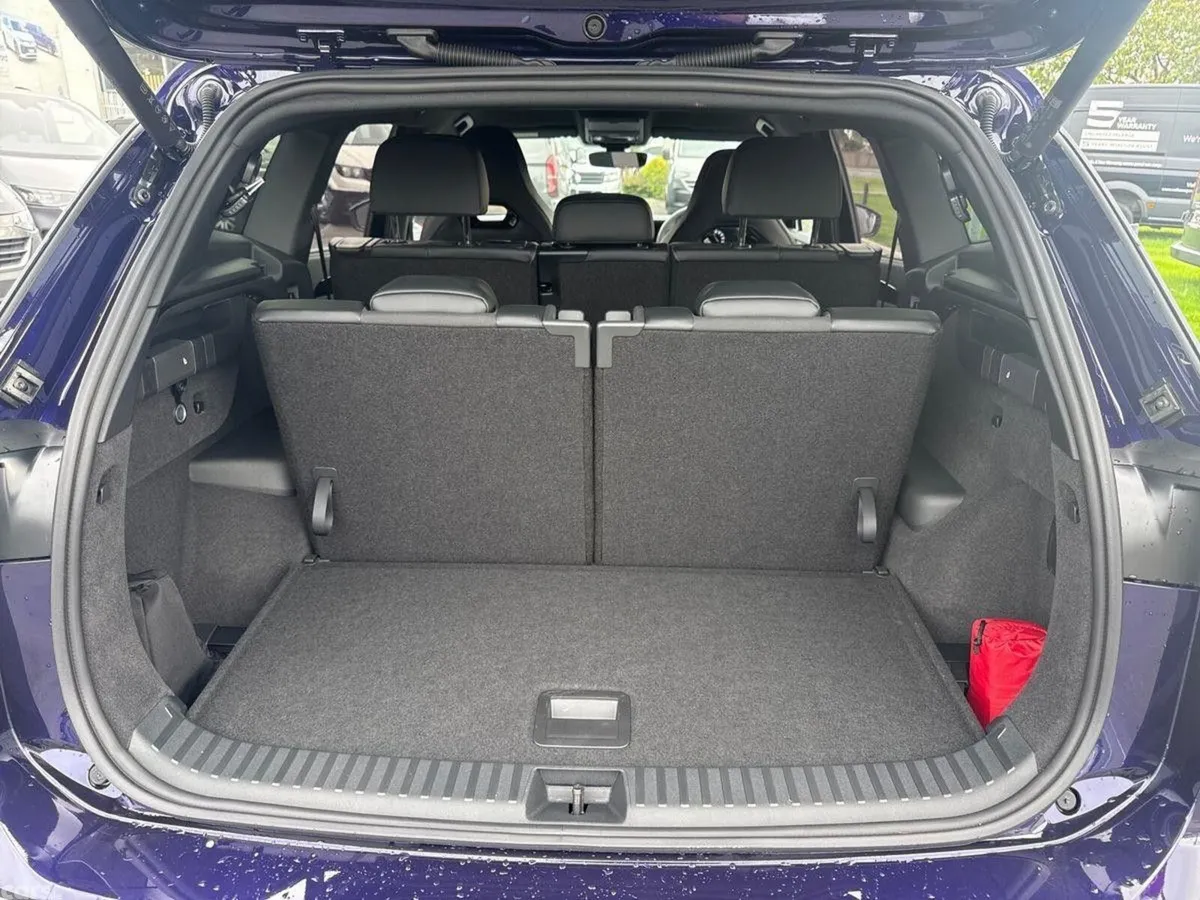 Volkswagen Tayron MPV, Diesel, 2026, Purple