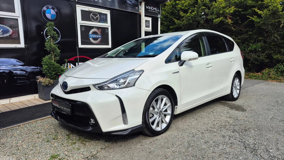 Toyota Prius Saloon, Petrol Hybrid, 2019, White