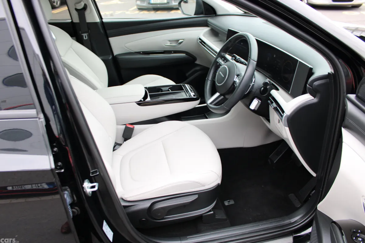 Hyundai Tucson SUV, Petrol Plug-in Hybrid, 2026, Black