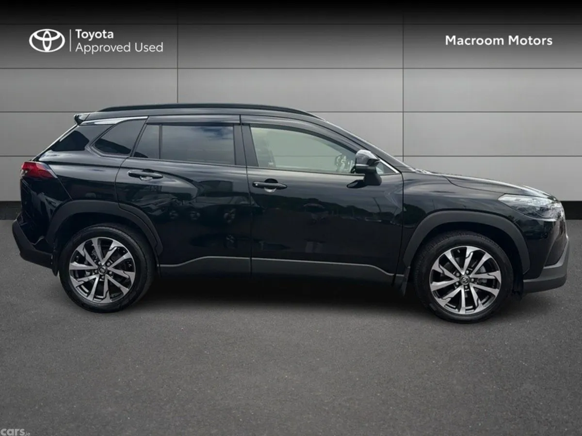 Toyota Corolla Cross SUV, Petrol Hybrid, 2024, Black