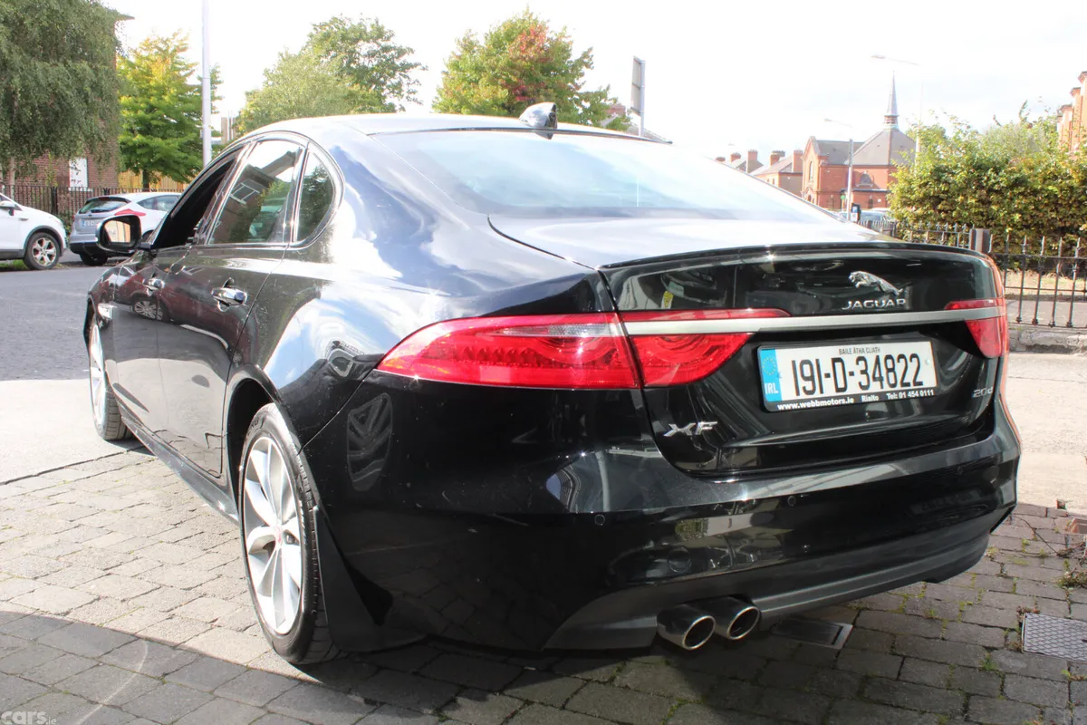 Jaguar XF Saloon, Diesel, 2019, Black