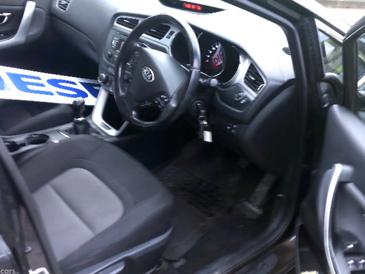 Kia Ceed Hatchback, Diesel, 2014, Black