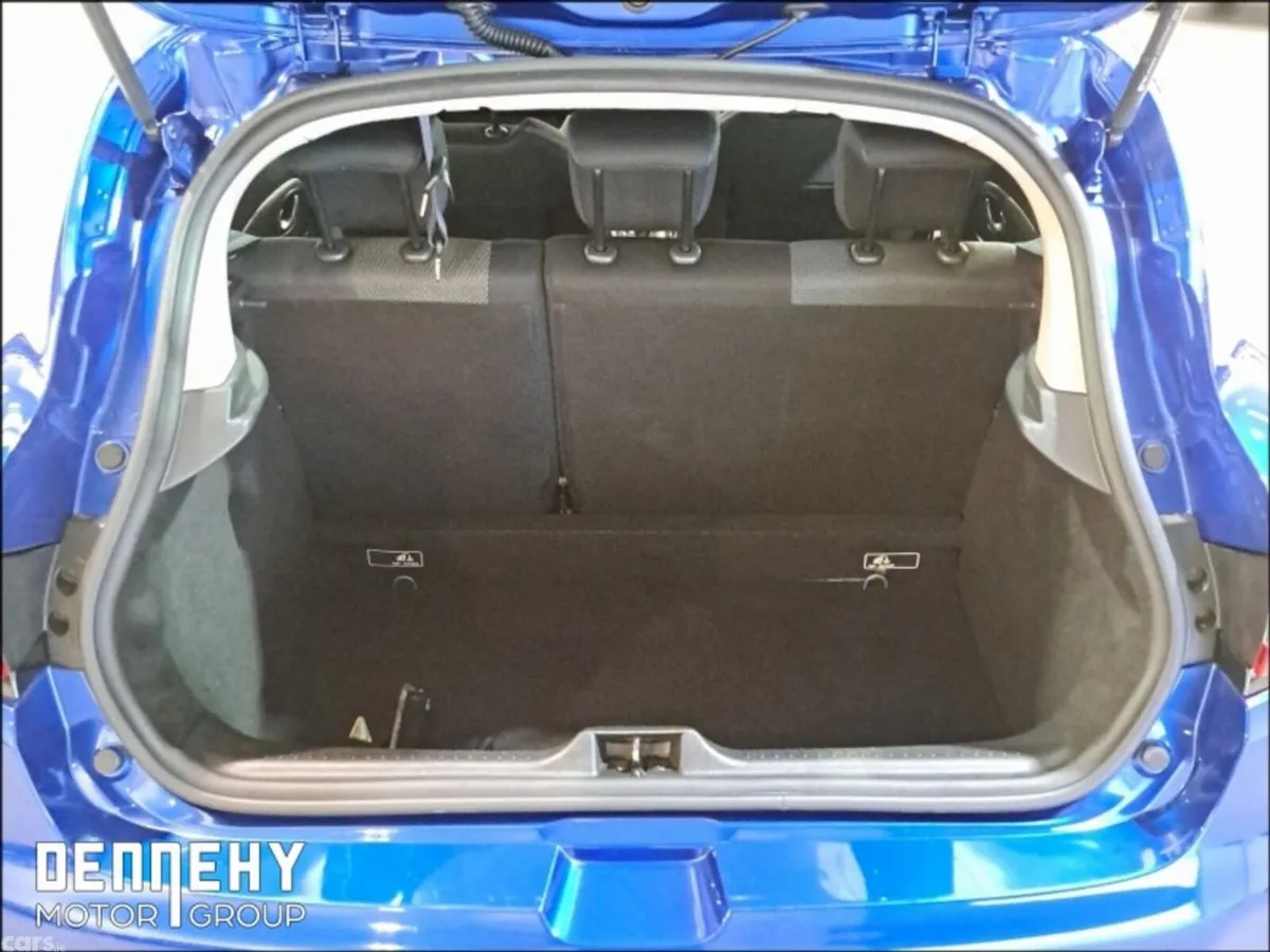 Renault Clio Hatchback, Petrol, 2018, Blue