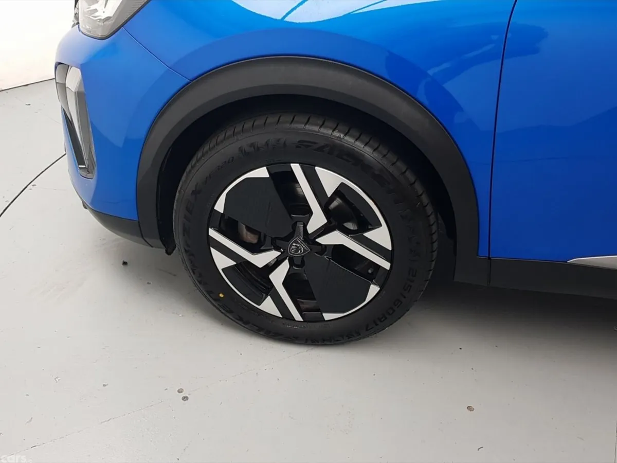 Peugeot 2008 SUV, Electric, 2024, Blue