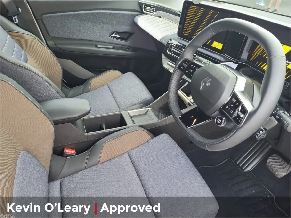 Renault 5 Hatchback, Electric, 2026, White