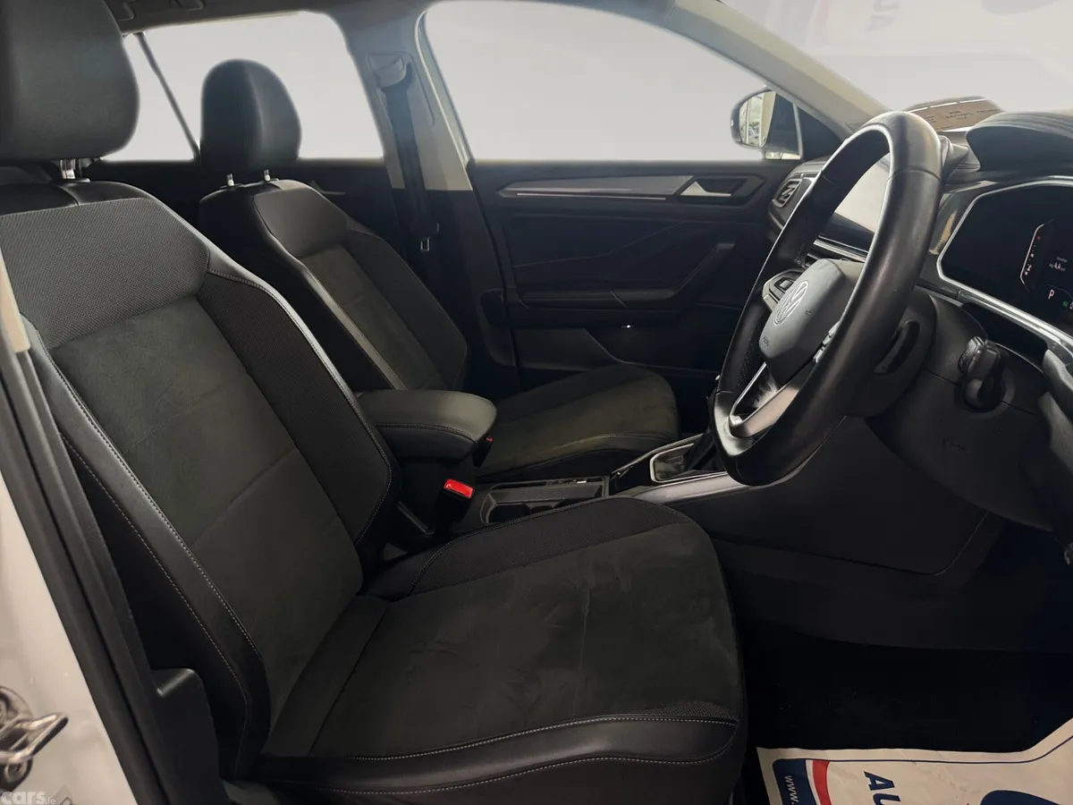 Volkswagen T-Roc SUV, Diesel, 2023, White