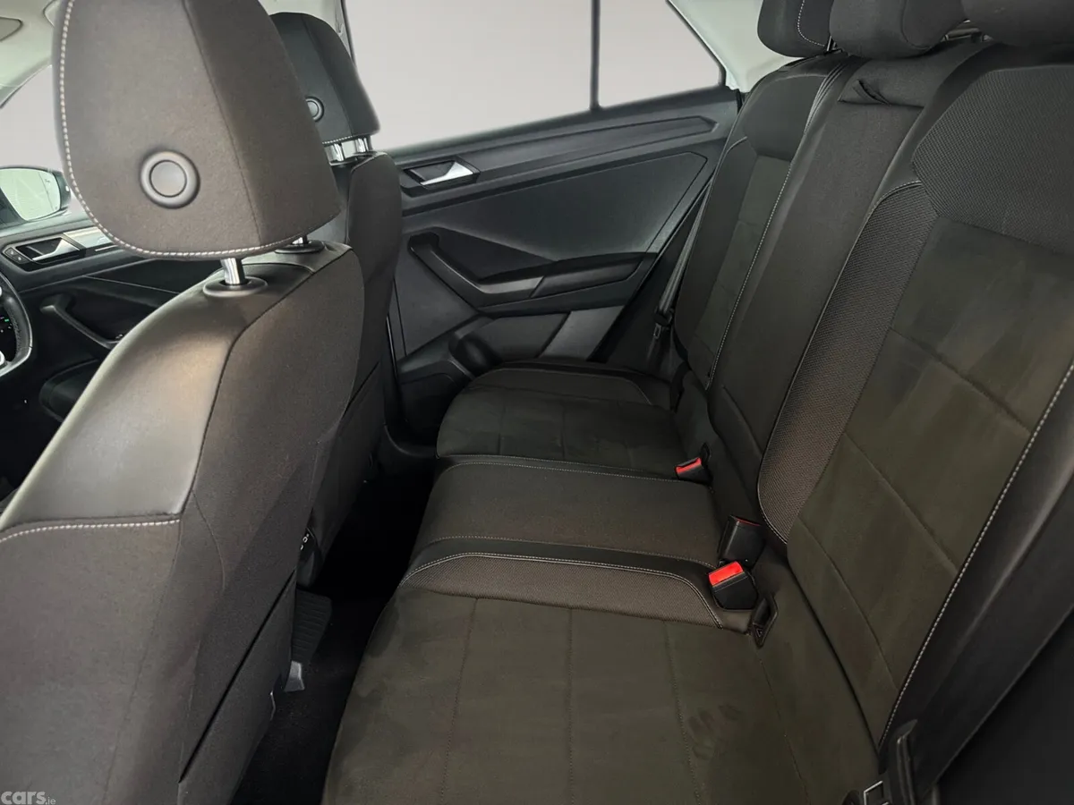Volkswagen T-Roc SUV, Diesel, 2023, White