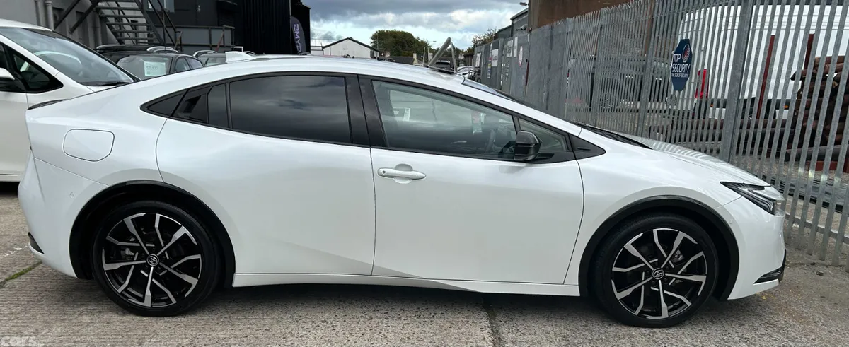 Toyota Prius Hatchback, Petrol Hybrid, 2024, White