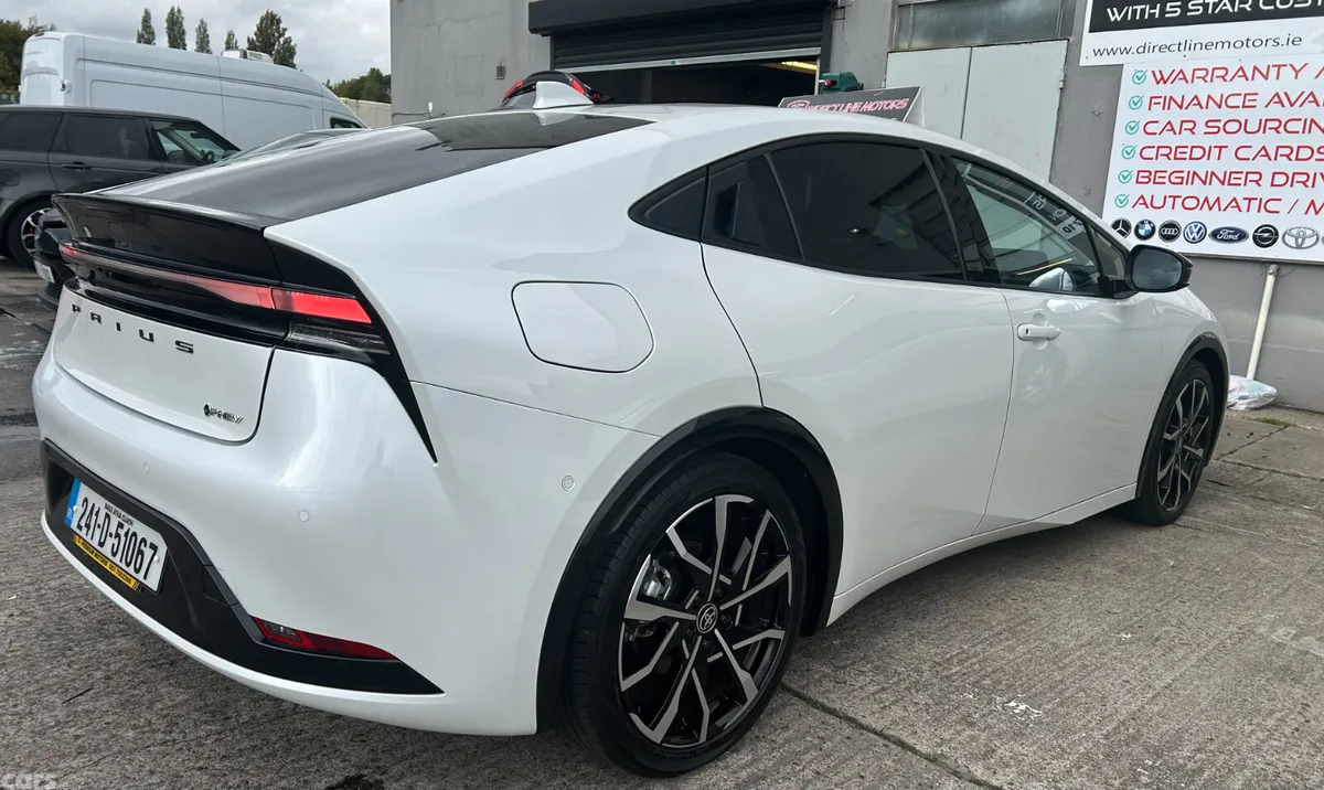 Toyota Prius Hatchback, Petrol Hybrid, 2024, White
