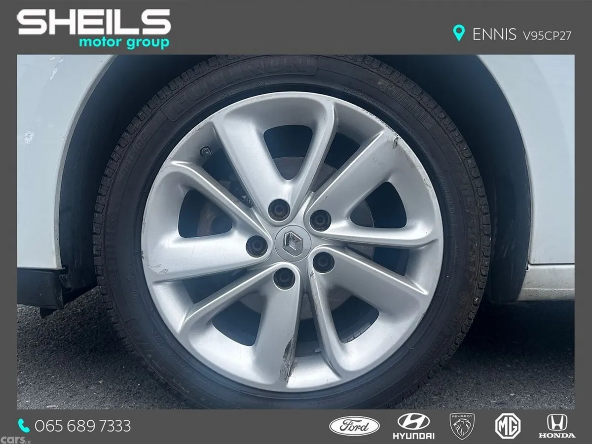 Renault Megane Hatchback, Petrol, 2016, White