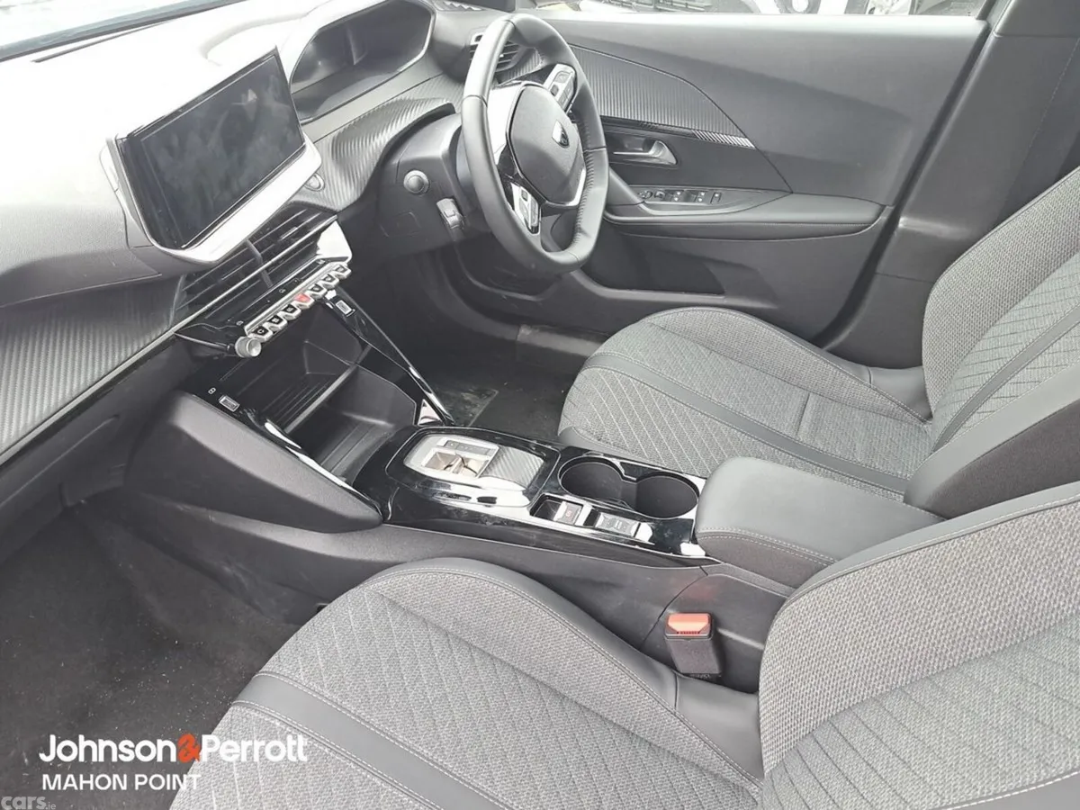 Peugeot 2008 MPV, Petrol Hybrid, 2026, Grey
