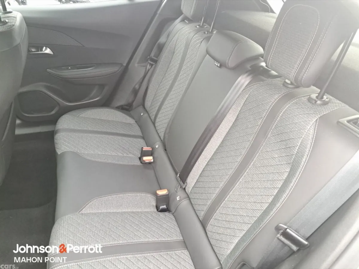 Peugeot 2008 MPV, Petrol Hybrid, 2026, Grey