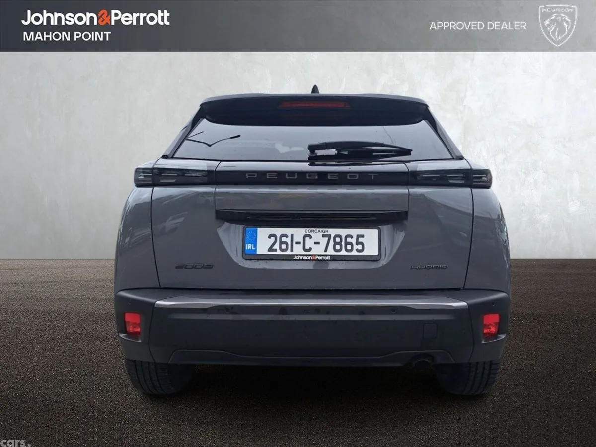 Peugeot 2008 MPV, Petrol Hybrid, 2026, Grey