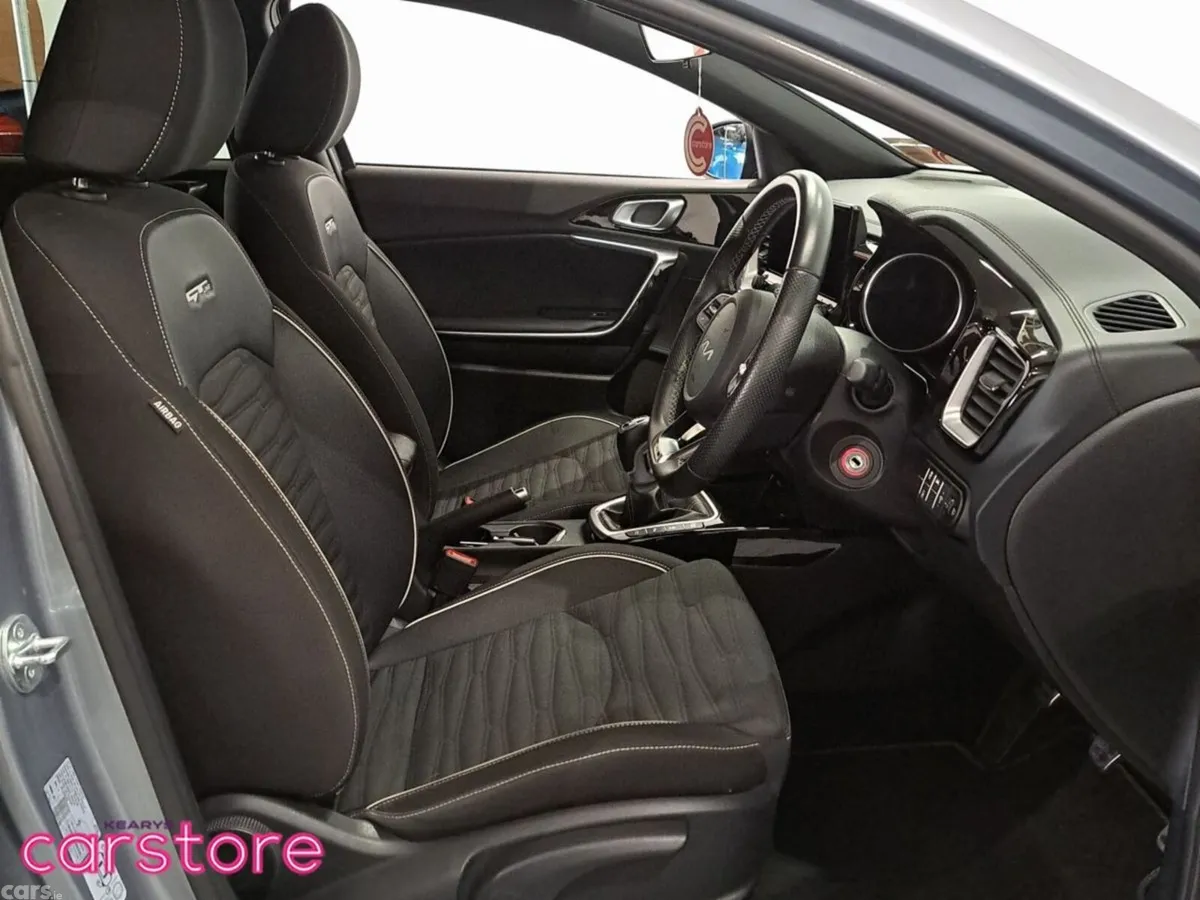Kia Ceed Hatchback, Diesel Hybrid, 2023, Grey