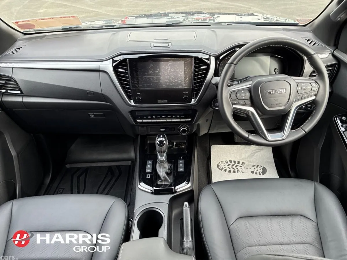 Isuzu D-Max MPV, Diesel, 2026, Grey
