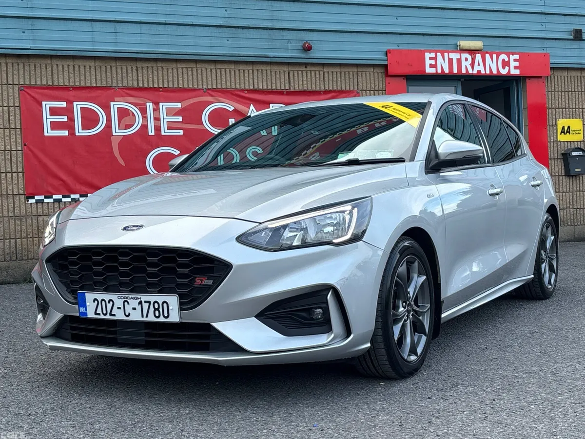 Ford Focus Hatchback, Diesel, 2020, Grey