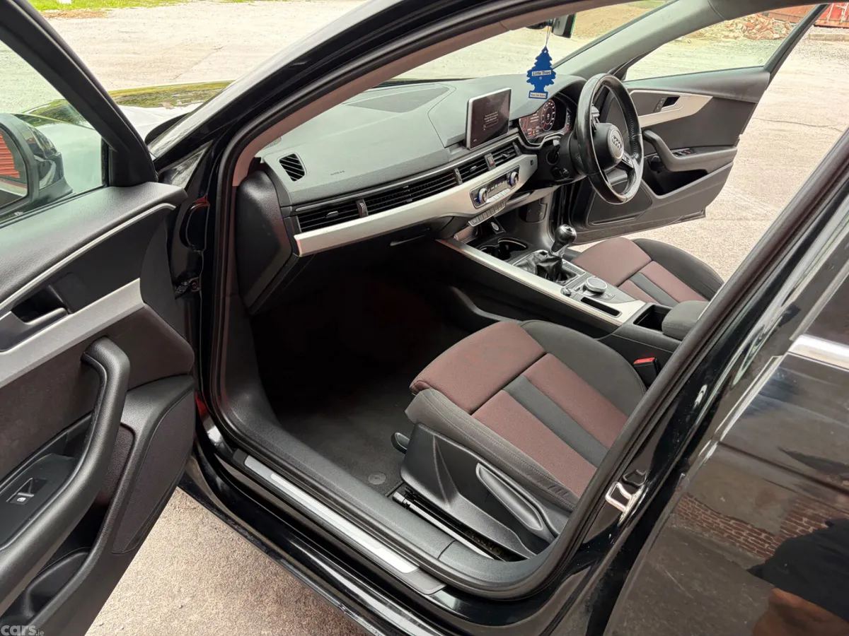 Audi A4 Saloon, Diesel, 2015, Black