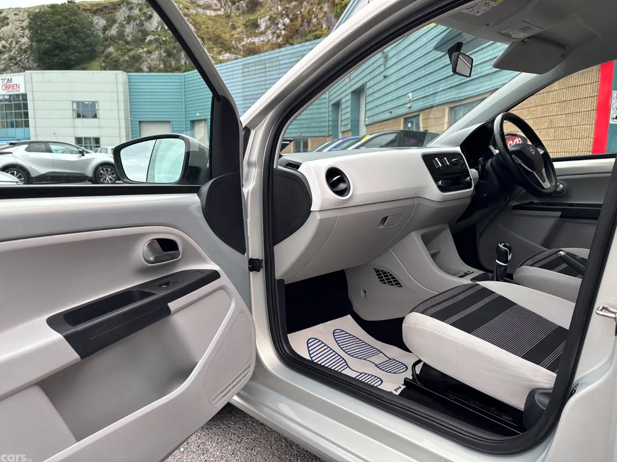 SEAT Mii Hatchback, Petrol, 2015, Silver