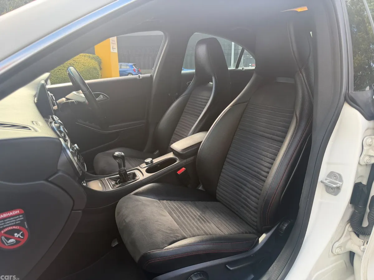 Mercedes-Benz CLA Saloon, Petrol, 2014, White