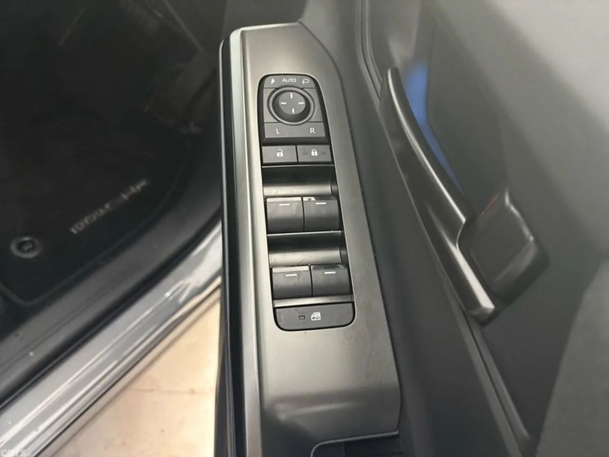Toyota C-HR Estate, Electric, 2026, Grey