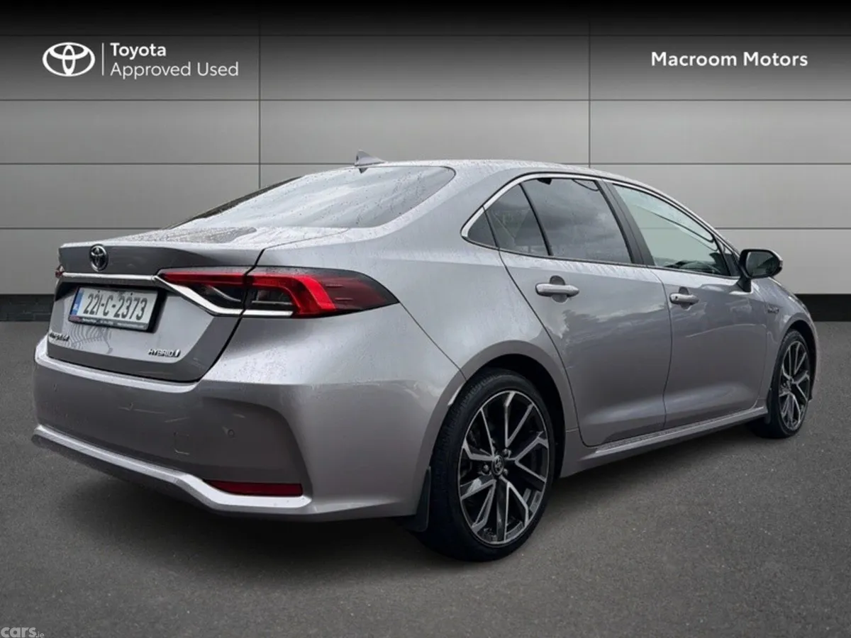 Toyota Corolla Saloon, Petrol Hybrid, 2022, Grey