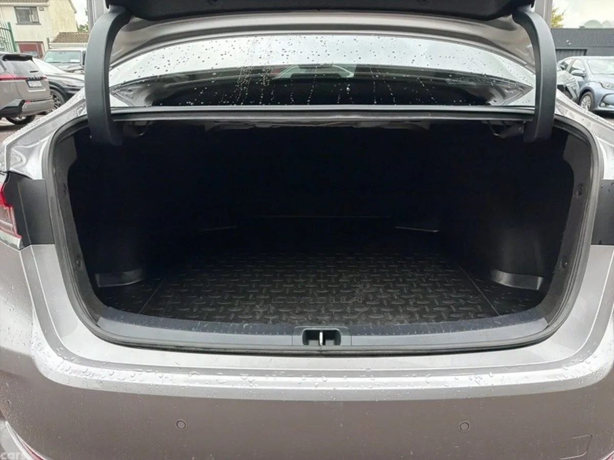 Toyota Corolla Saloon, Petrol Hybrid, 2022, Grey