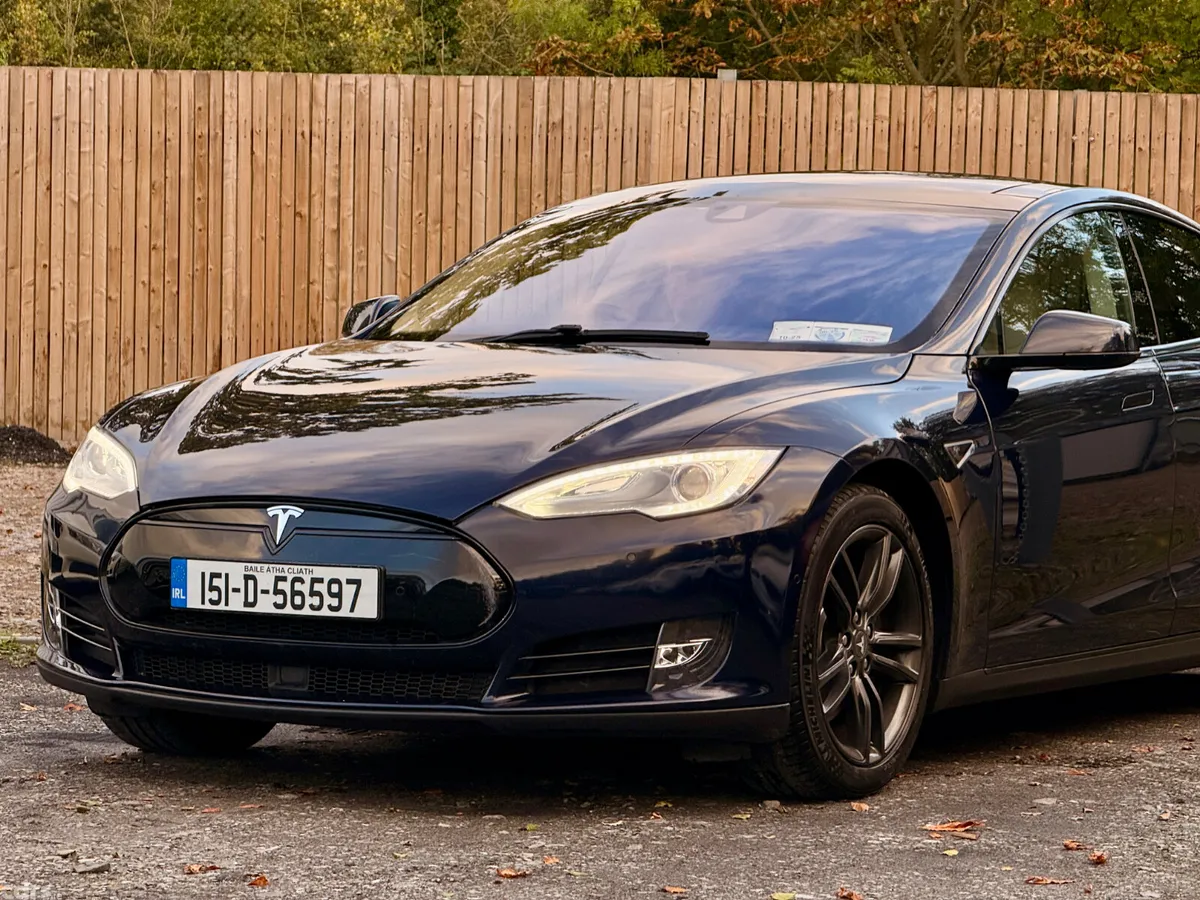 Tesla Model S Hatchback, Electric, 2015, Blue
