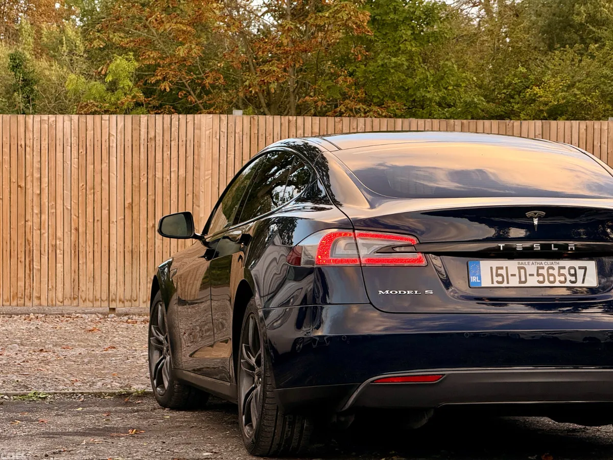 Tesla Model S Hatchback, Electric, 2015, Blue