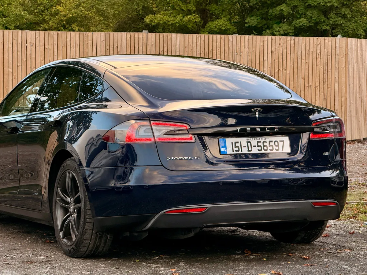 Tesla Model S Hatchback, Electric, 2015, Blue
