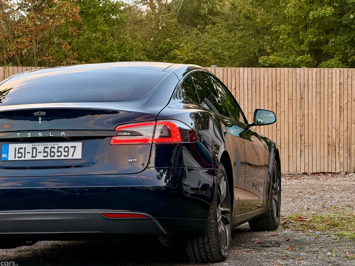 Tesla Model S Hatchback, Electric, 2015, Blue