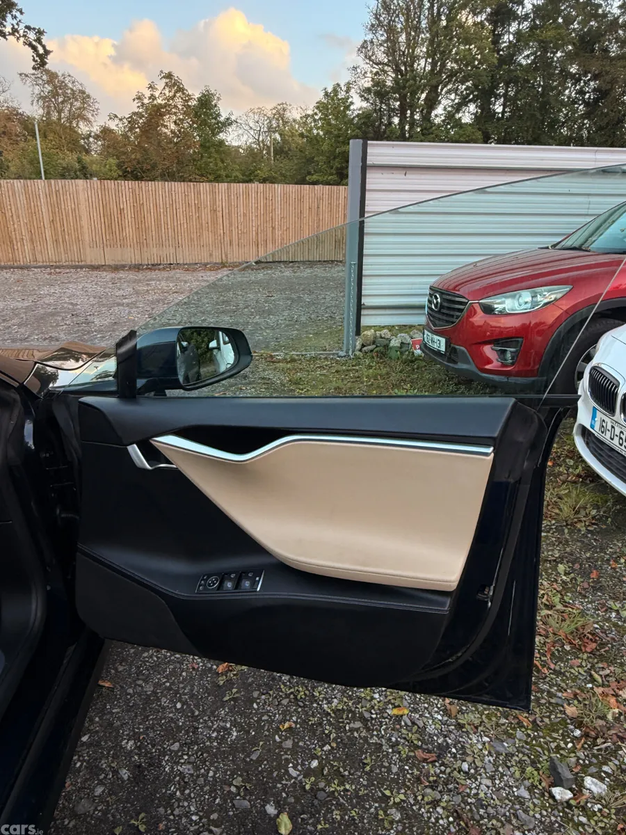Tesla Model S Hatchback, Electric, 2015, Blue