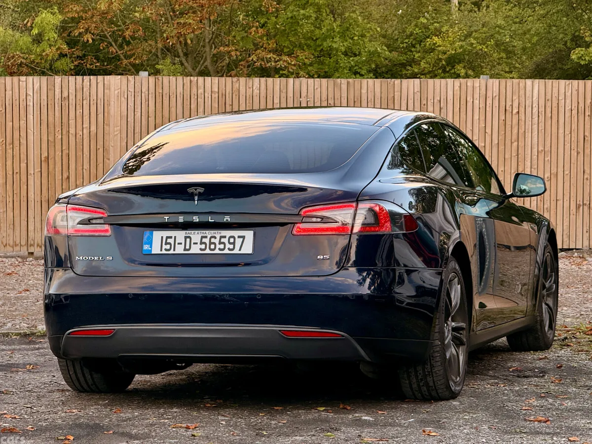 Tesla Model S Hatchback, Electric, 2015, Blue