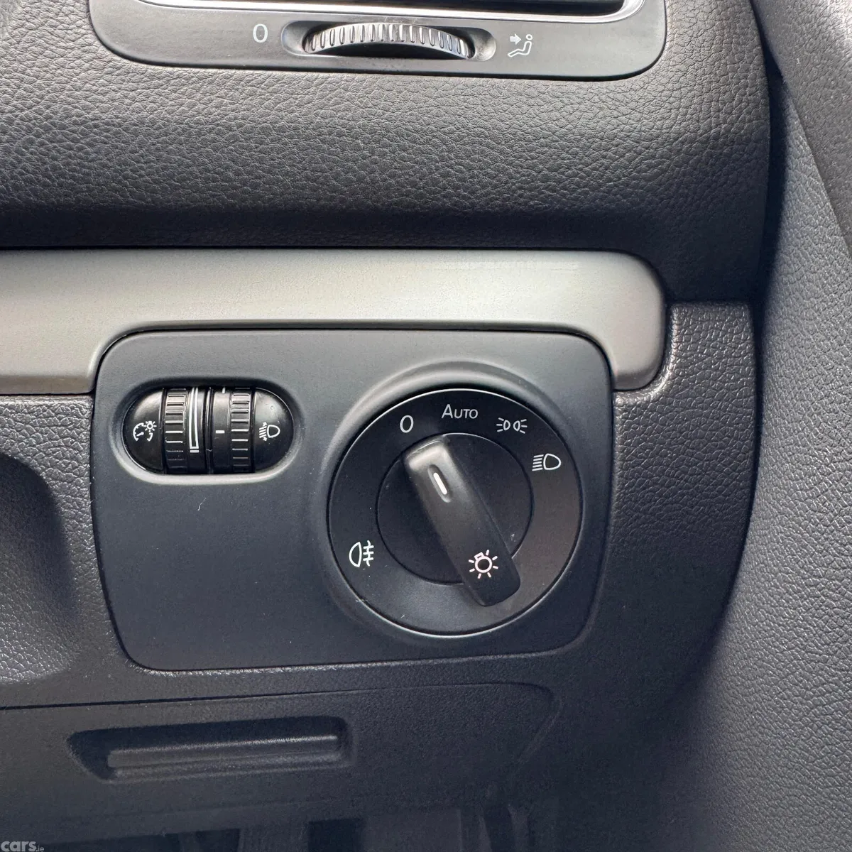 Volkswagen Golf Hatchback, Petrol, 2013, Silver